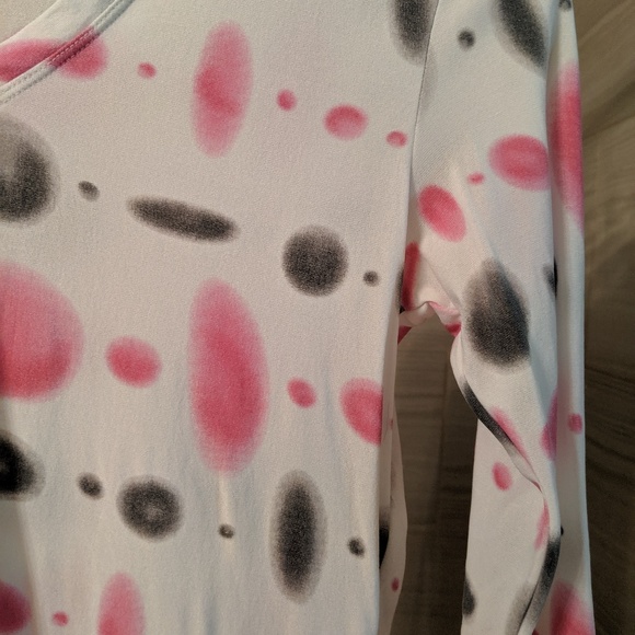 Patterned 3/4 lightweight top - Picture 2 of 7